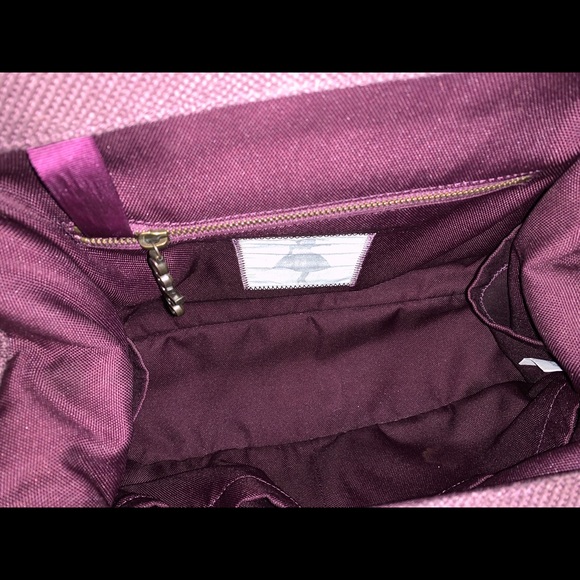 Gently Used Cake by Petunia Cosmopolitan Carryall - Picture 6 of 7